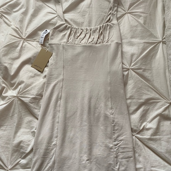 Aritzia Dresses & Skirts - Wilfred free orbit dress